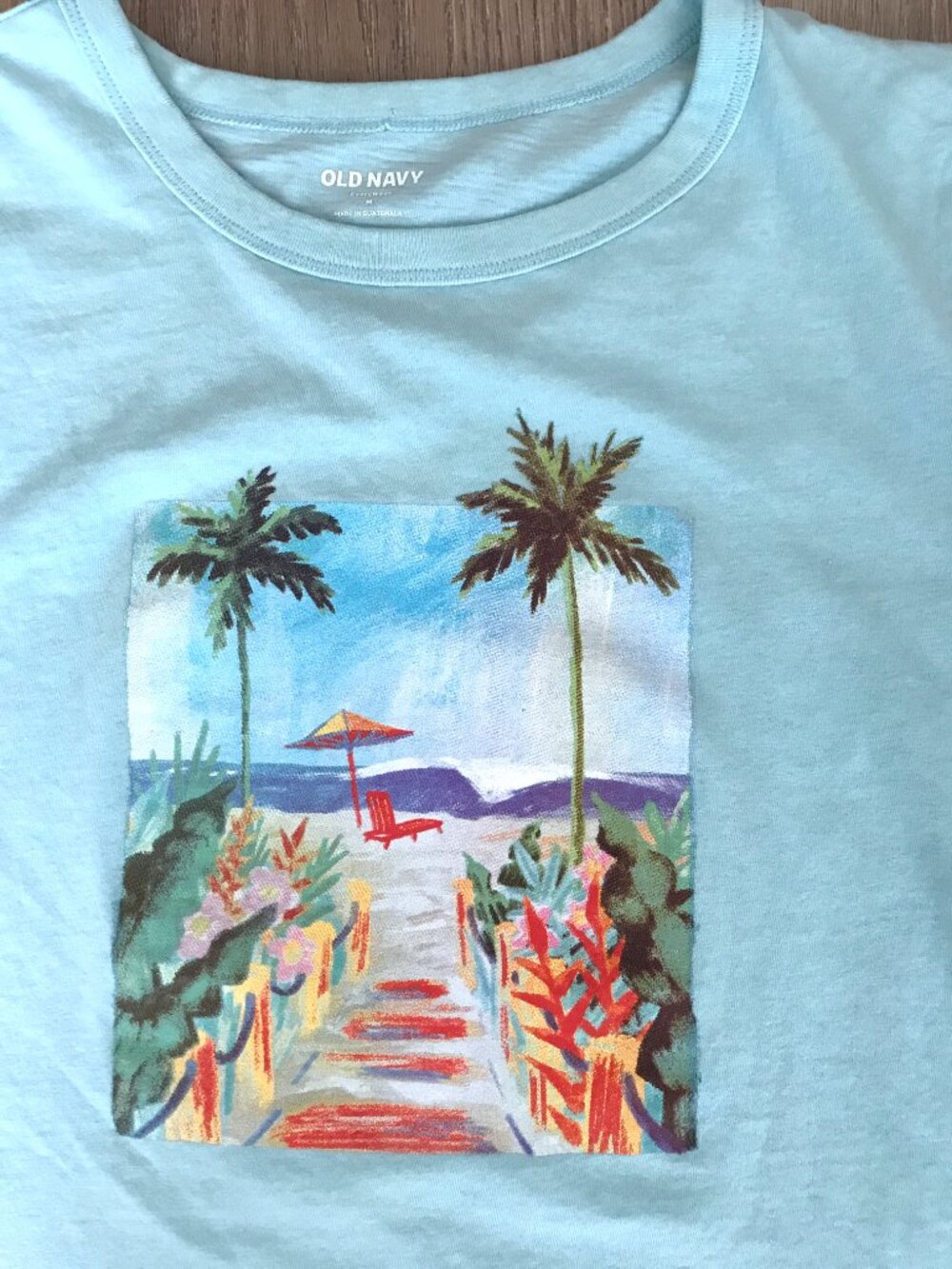 Old Navy Light Blue Graphic Tee | Tropical Palm Tree Beach | 100% Cotton | Med